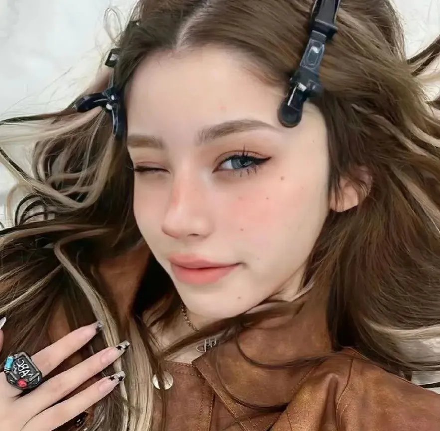 危险年华封面